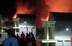 Kebakaran Hebat di Komplek Ponpes Attanwir Talun Sumberejo, Ini Kronologi dan Penyebabnya