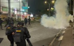 Demo di Serang Memanas, Mahasiswa Luka dan Polisi Tumbang