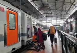 Perhatian! Jadwal KA Airlangga Berubah, Keberangkatan dari Stasiun Daop 4 Maju Lebih Awal