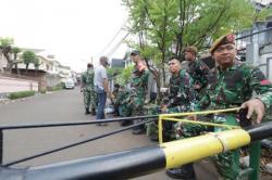 Rumah Menkeu  Sri Mulyani Dijaga Ketat Prajurit TNI Usai Diserbu Massa