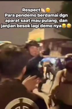 Ketika Demo Jadi Ajang Guyon: Polisi dan Massa Saling Sapa Saat Bubaran