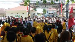 Demo Damai Mahasiswa Tuntut Anggota DPRD Belu Tolak Tunjangan dan Kurangi Pejalanan Keluar Daerah