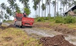 Jalan Rusak di Citapen Akhirnya Diaspal, Warga Mekarsari Bisa Bernapas Lega