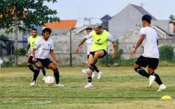 Persela Uji Coba Lawan Tiga Tim Berbeda Kasta Jelang Championship 2025/2026