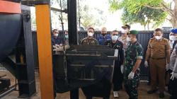 Karantina Lampung Musnahkan 3,9 Ton Daging Ayam dan Jeroan Busuk di Pelabuhan Bakauheni