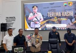 Polisi Tahan 1 Sopir 2 Pelajar Pelaku Perusakan Pos Polisi dan Pelemparan Bom Molotov di Grobogan