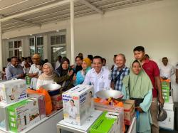 Pemkab Karawang Salurkan Bantuan Usaha Ekonomi Produktif Tahap 2