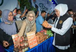 Stabilkan Harga Sembako Pasca Demo, Gubernur Khofifah Bikin Pasar Murah di Surabaya, Cek Harganya