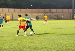 Kejari Bojonegoro Menang Tipis atas Jurnalis FC di Laga Persahabatan HUT Kejaksaan