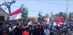 Dari Polres. Kantor Bupati Hingga DPRD Jadi Sasaran Aksi Unjuk Rasa Aliansi Rakyat Sumba Bersuara