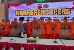 Polisi Tetapkan 28 Tersangka Kerusuhan di DPRD Kabupaten Cirebon, 13 Diantaranya Pelajar