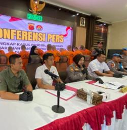 Polisi Buru Aktor Intelektual di Balik Kerusuhan Gedung DPRD Kabupaten Cirebon