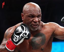 Mike Tyson vs Floyd Mayweather Jr: Duel Tinju Eksibisi Spektakuler Dijadwalkan Musim Panas 2026