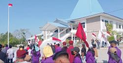 Demo ke DPRD, Aliansi Rakyat Sumba Bersatu Pertanyakan Moral Dewan, Hingga Skandal RSUD URM