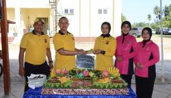 Polwan Pidie Jaya Rayakan HUT ke-77 dengan Senam Massal, Syukuran, dan Potong Tumpeng