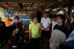 Bupati Karawang Sambangi Kediaman Keluarga Korban Kebakaran di Nagasari