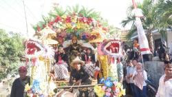 Karnaval Desa Pamatan Curi Perhatian, Warga Tampilkan Kreativitas Spektakuler