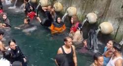 Libur Panjang Maulid Nabi, Ribuan Wisatawan Padati Pemandian Air Panas Guci Tegal