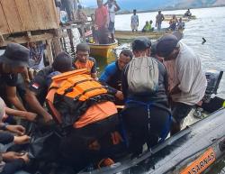 Seorang Pria Tersambar Petir Saat Mancing di Danau Sentani