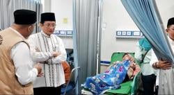 Menag Jenguk Korban di RSUD Kota Bogor, Janji Renovasi Majlis Taklim yang Ambruk