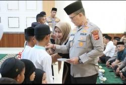 Senyum Anak Yatim Jadi Warna Khusus dalam Maulid Nabi di Polres Pidie Jaya