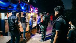 BREAKING NEWS Aparat Tertibkan Lapak Liar dan Warung Remang-remang di Situ Gintung Ciputat