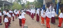 Ceria di Sekolah, Anak-anak Mane Dapat Layanan Cek Kesehatan Gratis