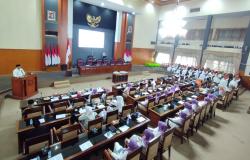 DPRD Kuningan Gelar Maulidan, Bagikan Puluhan Sembako untuk Anak Yatim dan Kaum Dhuafa
