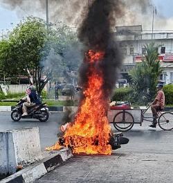 Motor Matic Terbakar Usai Isi BBM di SPBU Palangkaraya, Api Muncul Setelah Ledakan