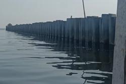 Viral! Tanggul Beton 3 Km di Cilincing Bikin Nelayan Sulit Cari Ikan, Netizen Heboh