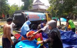 Kekeringan Meluas di 11 Desa Bojonegoro, BPBD Distribusikan Puluhan Tangki Air Bersih