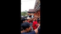 Guru Diduga Injak Siswa, Puluhan Warga Geruduk SMA Negeri 1 Cepogo Boyolali