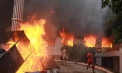 Demo Rusuh di Indonesia Menyebar ke Nepal, Menteri Dipukuli dan Gedung Parlemen Dibakar