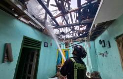 Api Lahap Rumah Pedagang di Cimahi, Kerugian Puluhan Juta Rupiah