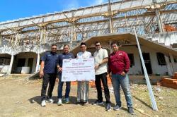Dukung Perwujudan Indonesia Emas 2045, SIG Salurkan Bantuan Sarana Pendidikan untuk Santri di Jatim