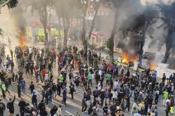 Rekonstruksi Grahadi dan Sarpras Surabaya Habiskan Rp14,8 Miliar, Target Rampung Akhir 2025