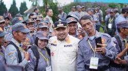 Miliki Resiko Tinggi, Bupati Subang Janjikan Perlindungan BPJS bagi Linmas