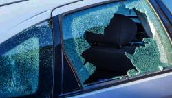 Polisi Tangkap Empat Pelaku Perusakan Berakibat Mobil Korban Ringsek