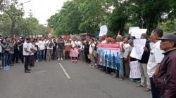 Pejuang Gayatri Tulungagung Gelar Aksi Damai di Depan Kantor DPRD, Bawa 20 Tuntutan