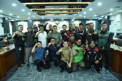 BAM DPR Dukung Tuntutan Pengemudi Ojol Turunkan Potongan Aplikasi Jadi 10 Persen