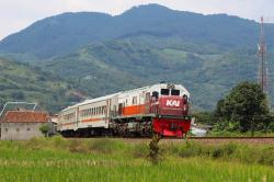 Lomba Foto HUT ke-80 KAI Daop 9 Jember