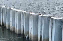 Rugikan Nelayan,  DPR Akan Cecar KKP Soal Tanggul Beton di Laut Cilincing