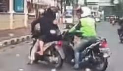 Viral! Pria Todongkan Pistol ke Pengemudi Ojol di Kawasan ITC Permata Hijau Jakarta Selatan 