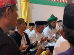 Peringati Hari Jadi Karawang, Bupati Ziarah ke Makam Syech Quro dan Adipati Singaperbangsa