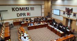 Jadi Landasan Penerapan KUHP, Komisi III DPR Kebut Pembahasan Revisi RUU KUHAP