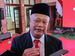 Muncul ke Publik, Sekda Baru Pemkot Surabaya Bicara APBD 2026, Sebut Efisiensi Anggaran!