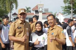Pemkab Karawang Lepas 198 Atlet untuk Berlaga di POPDA XIV Jawa Barat 2025