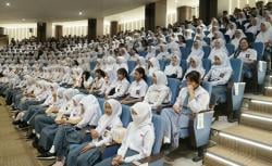 PKKBM Dihadiri Ribuan Mahasiswa Baru, Unjani Komitmen Ciptakan Kampus Humanis