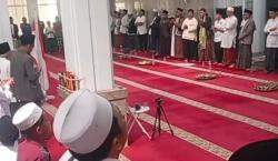 Perpaduan Religius dan Budaya Lokal Warnai Maulid Nabi 1447 H di Limbangan Garut