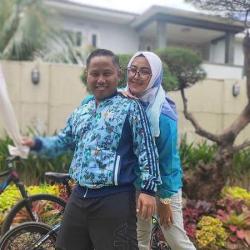 Dari Panggung Komedi ke Sawah Hijau: Kisah Narji dan Istrinya Menyemai Hidup Baru